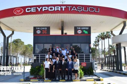 1. Denizüstü RES Limanlar Toplantısı Katılımcıları (Fotoğraf: Mesut Kul / Rüzgar Enerjisi Dergisi)
